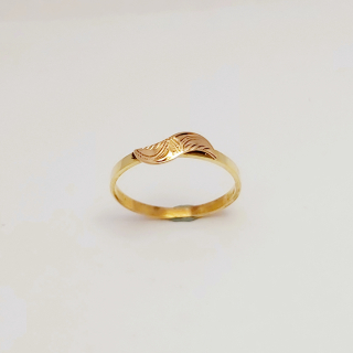 Zlatý prsten 1,15g 585/1000